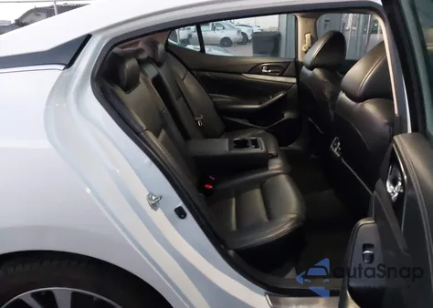 2016 Nissan Maxima 3.5 Sl z USA, uszkodzony, nr VIN 1N4AA6AP8GC436836